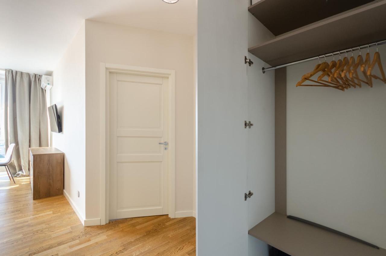 Petrovdom Apartments 220-126-226 In Rc Hofman House, 34 Zolotoustivska Street Киев Екстериор снимка
