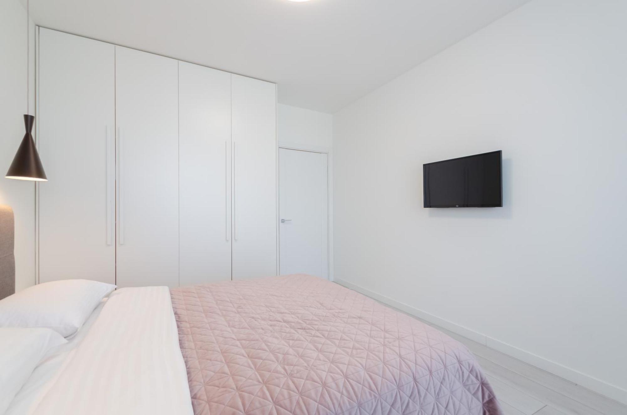 Petrovdom Apartments 220-126-226 In Rc Hofman House, 34 Zolotoustivska Street Киев Екстериор снимка