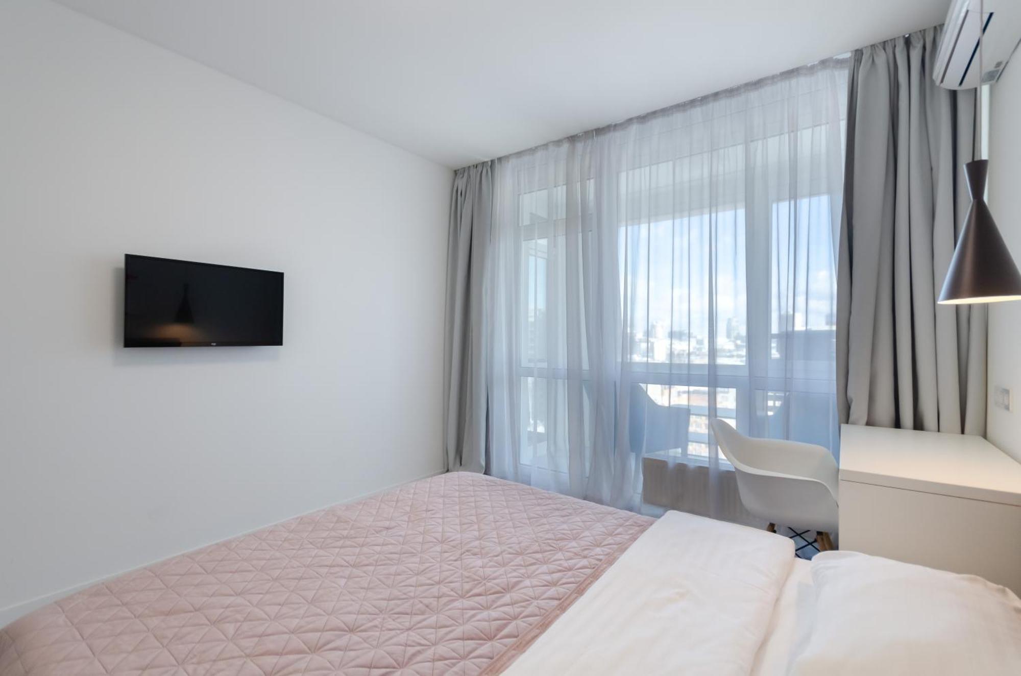 Petrovdom Apartments 220-126-226 In Rc Hofman House, 34 Zolotoustivska Street Киев Екстериор снимка